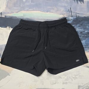 Alo Yoga Alumni 3" Inseam Women’s Shorts Black Size Medium With Pockets